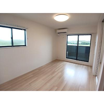 ハピネスⅥ 201【管理NO：1-027855302-02010】 ★家具家電は申し込み後に搬入します★の物件写真2
