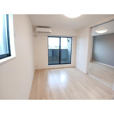 ハピネスⅤ 201【管理NO：1-027855301-02010】 ★家具家電は申し込み後に搬入します★の物件写真2