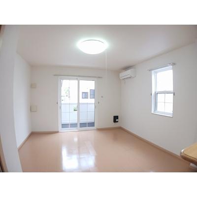 シェリ－ル 103【管理NO：1-016098601-01030】 ★家具家電は申し込み後に搬入します★の物件写真2