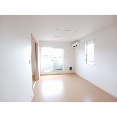 レアルカーサⅡ 204【管理NO：1-015405601-02040】 ★家具家電は申し込み後に搬入します★の物件写真2