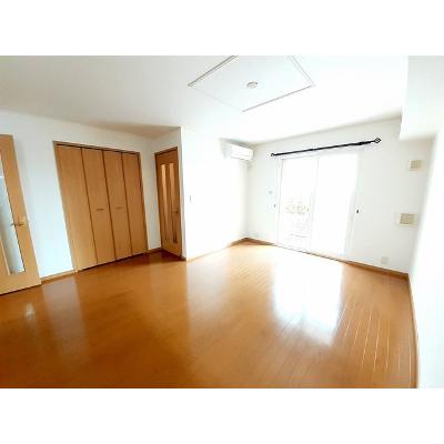 シャン・イリーデＣ 102【管理NO：1-014407403-01020】 ★家具家電は申し込み後に搬入しますの物件写真2