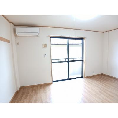 薫風館 202【管理NO：1-013239201-02020】 ★家具家電は申し込み後に搬入しますの物件写真2