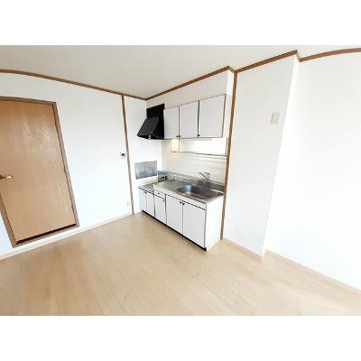 ラフェーヌＢ 201【管理NO：1-009320102-02010】 ★家具家電は申し込み後に搬入します★の物件写真3