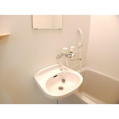 グランベールえぞえ 102【管理NO：1-009318701-01020】 ★家具家電は申し込み後に搬入しますの物件写真6