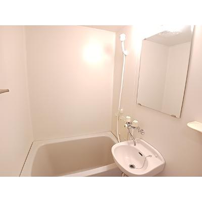 ア－バン田代２ 102【管理NO：1-007698901-01020】 ★家具家電は申し込み後に搬入しますの物件写真4