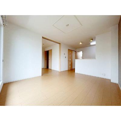 プリムラ 201【管理NO：1-019221202-02010】 ★家具家電は申し込み後に搬入しますの物件写真2