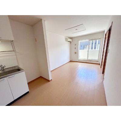 コモドポスト 203【管理NO：1-014800101-02030】 ★家具家電は申し込み後に搬入します★の物件写真2