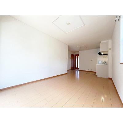 コモドポスト 101【管理NO：1-014800101-01010】 ★家具家電は申し込み後に搬入しますの物件写真2