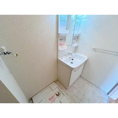 マーベラスⅢ 102【管理NO：1-018865803-01020】 ★家具家電は申し込み後に搬入します★の物件写真6