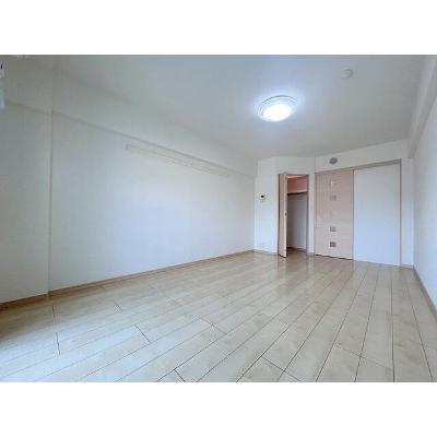 ルイシャトレ鏡 210【管理NO：1-018759501-02100】 ★家具家電は申し込み後に搬入しますの物件写真2