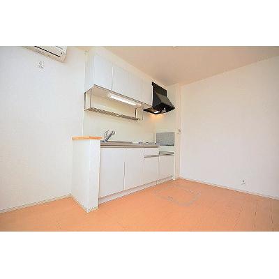 ナチュラル　シャープ 102【管理NO：1-017713501-01020】 ★家具家電は申し込み後に搬入します 2026年07月中旬入居可能の物件写真3