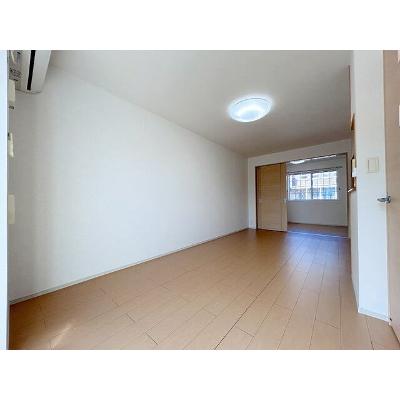 コルソ　プレッソ 102【管理NO：1-017536601-01020】 ★家具家電は申し込み後に搬入しますの物件写真2