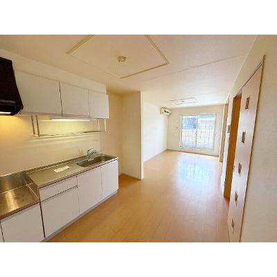 エスト　ウィステリアＢ 202【管理NO：1-017147102-02020】 ★家具家電は申し込み後に搬入します★の物件写真2