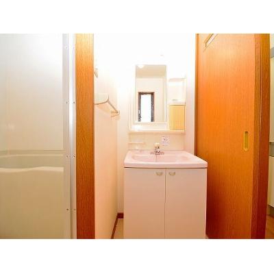 apartment 佐賀県伊万里市二里町八谷搦２２番地１８ 

↓地図はこちらから
