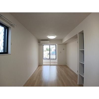 ビオルネⅡ 104【管理NO：1-028164902-01040】 ★家具家電は申し込み後に搬入しますの物件写真2