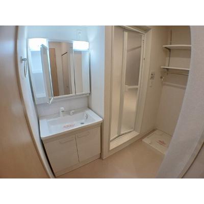 ＬＵＴＡＮ　Ⅱ 101【管理NO：1-024391402-01010】 ★家具家電は申し込み後に搬入します★の物件写真6