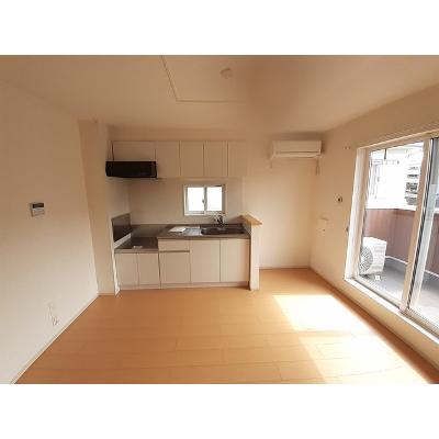 プラシードヒルⅠ 201【管理NO：1-020923201-02010】 ★家具家電は申し込み後に搬入しますの物件写真3