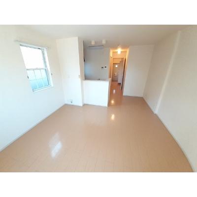 ソレアード　Ⅴ 102【管理NO：1-020191901-01020】 ★家具家電は申し込み後に搬入しますの物件写真2