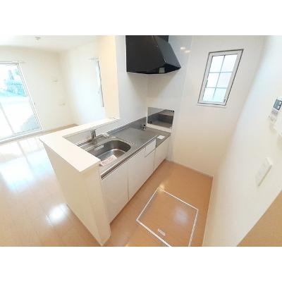 ソレアード　Ⅴ 102【管理NO：1-020191901-01020】 ★家具家電は申し込み後に搬入しますの物件写真3