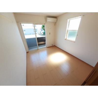 フィオーレビラ 101【管理NO：1-014996701-01010】 ★家具家電は申し込み後に搬入します 2026年07月下旬入居可能の物件写真2