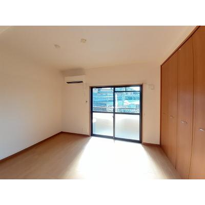 ステートリーマンション鷲崎 304【管理NO：1-013267001-03040】 ★家具家電は申し込み後に搬入しますの物件写真2