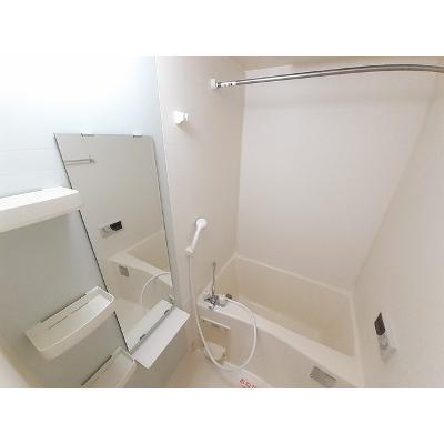 ステートリーマンション鷲崎 304【管理NO：1-013267001-03040】 ★家具家電は申し込み後に搬入しますの物件写真4
