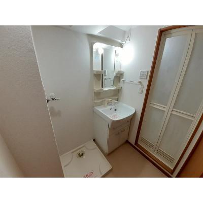 ステートリーマンション鷲崎 304【管理NO：1-013267001-03040】 ★家具家電は申し込み後に搬入しますの物件写真6