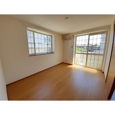 オーシャンビラ 203【管理NO：1-010980901-02030】 ★家具家電は申し込み後に搬入しますの物件写真2