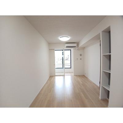 リベーラレシデンシア 104【管理NO：1-028492301-01040】 ★家具家電は申し込み後に搬入しますの物件写真2