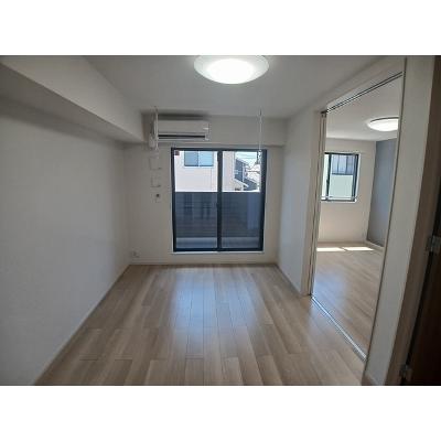 ルーメ 203【管理NO：1-028107001-02030】 ★家具家電は申し込み後に搬入します★の物件写真2