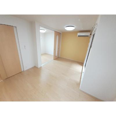 ＤＫソラーレ　大村駅前 102【管理NO：1-023392801-01020】 ★家具家電は申し込み後に搬入しますの物件写真2