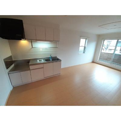 サニー・ベル 201【管理NO：1-017014501-02010】 ★家具家電は申し込み後に搬入しますの物件写真3