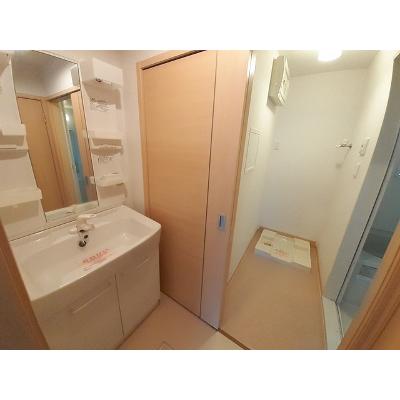 サニー・ベル 201【管理NO：1-017014501-02010】 ★家具家電は申し込み後に搬入しますの物件写真6