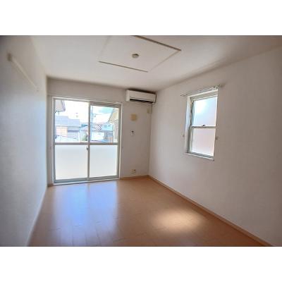 エクセレント 103【管理NO：1-015629901-01030】 ★家具家電は申し込み後に搬入しますの物件写真2