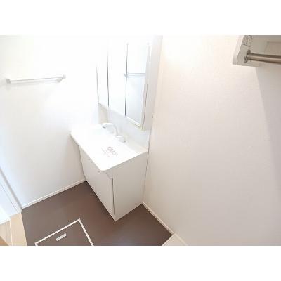 サンフォレスト川良 203【管理NO：1-024301801-02030】 ★家具家電は申し込み後に搬入しますの物件写真6