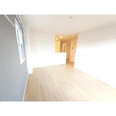エスペランサ 101【管理NO：1-023872801-01010】 ★家具家電は申し込み後に搬入しますの物件写真2