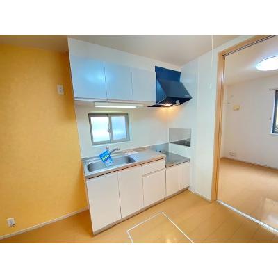 カーサ・サナエ 101【管理NO：1-018519801-01010】 ★家具家電は申し込み後に搬入します 2026年07月下旬入居可能の物件写真3