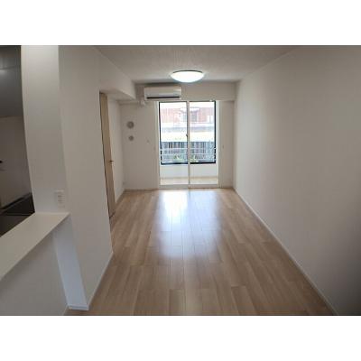 グレイス 102【管理NO：1-028234801-01020】 ★家具家電は申し込み後に搬入しますの物件写真2