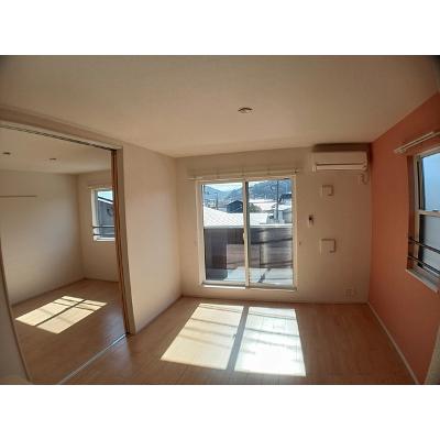 オーフィールドⅢ　Ｂ 203【管理NO：1-023834202-02030】 ★家具家電は申し込み後に搬入しますの物件写真2