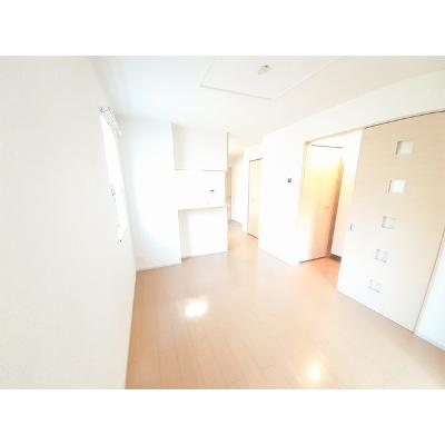 ラニエ・ガーデン 101【管理NO：1-019045701-01010】 ★家具家電は申し込み後に搬入しますの物件写真2