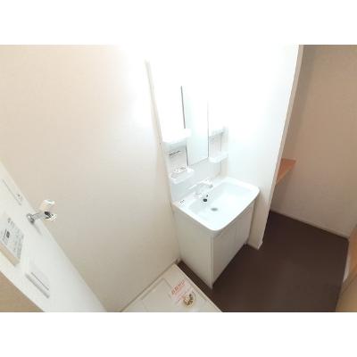 ラニエ・ガーデン 101【管理NO：1-019045701-01010】 ★家具家電は申し込み後に搬入しますの物件写真6