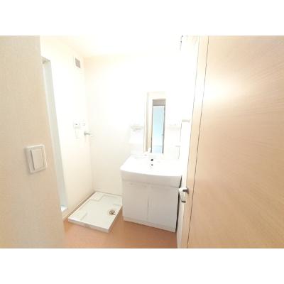 アルバカーサＭ 101【管理NO：1-018593701-01010】 ★家具家電は申し込み後に搬入しますの物件写真6