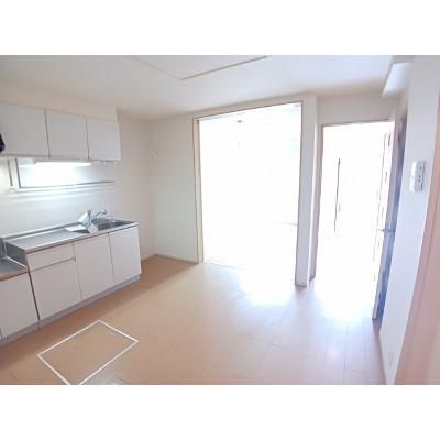 メゾン・ド・ファミーユＡ 102【管理NO：1-017390001-01020】 ★家具家電は申し込み後に搬入しますの物件写真2