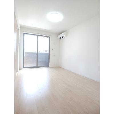 サウスウィンドⅡ 102【管理NO：1-024326802-01020】 ★家具家電は申し込み後に搬入します★の物件写真2