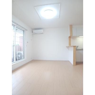 グリーンハイツ鷹取Ⅲ 201【管理NO：1-020369101-02010】 ★家具家電は申し込み後に搬入します★の物件写真2