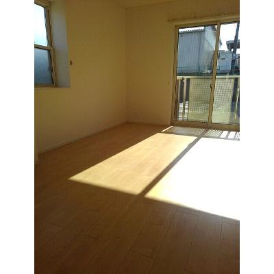 カザミラ 101【管理NO：1-017279501-01010】 ★家具家電は申し込み後に搬入します★の物件写真2
