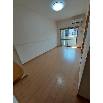アンジェラ 204【管理NO：1-015429301-02040】 ★家具家電は申し込み後に搬入します★の物件写真2