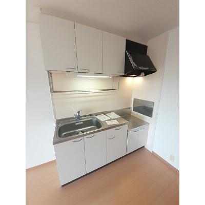 キャトルフォイル 202【管理NO：1-014621401-02020】 ★家具家電は申し込み後に搬入します★の物件写真3