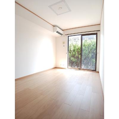 ビクトリア弐番館 102【管理NO：1-012752702-01020】 ★家具家電は申し込み後に搬入します★の物件写真2