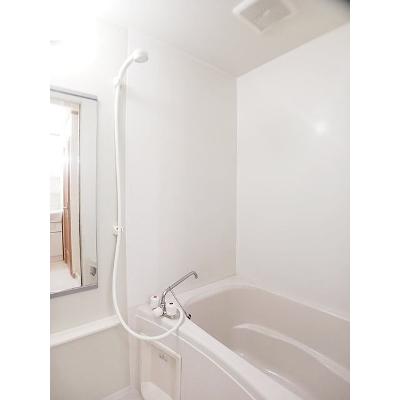 ウランタン弐番館 202【管理NO：1-012381802-02020】 ★家具家電は申し込み後に搬入します★の物件写真4